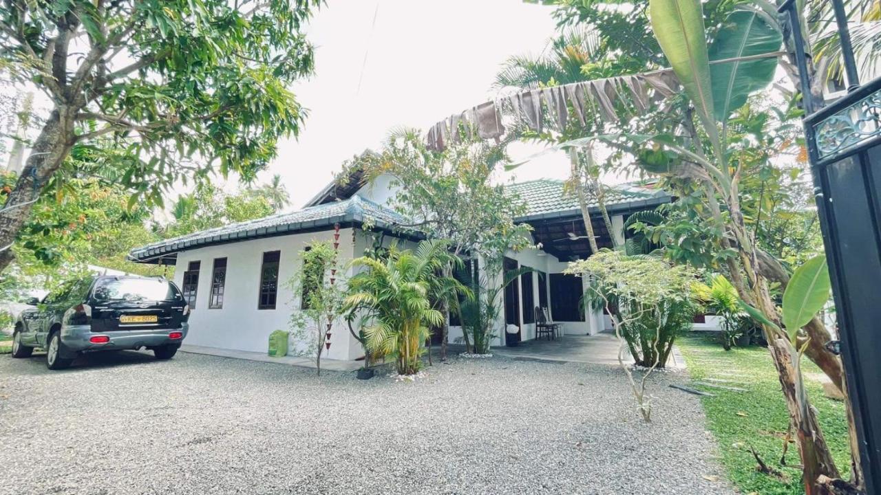 Rituale Guest House - Surf & Yoga Mirissa Zewnętrze zdjęcie