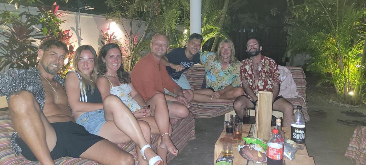 Rituale Guest House - Surf & Yoga Mirissa Zewnętrze zdjęcie