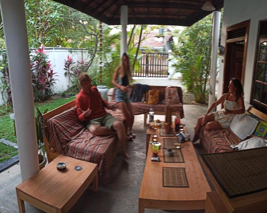 Rituale Guest House - Surf & Yoga Mirissa Zewnętrze zdjęcie